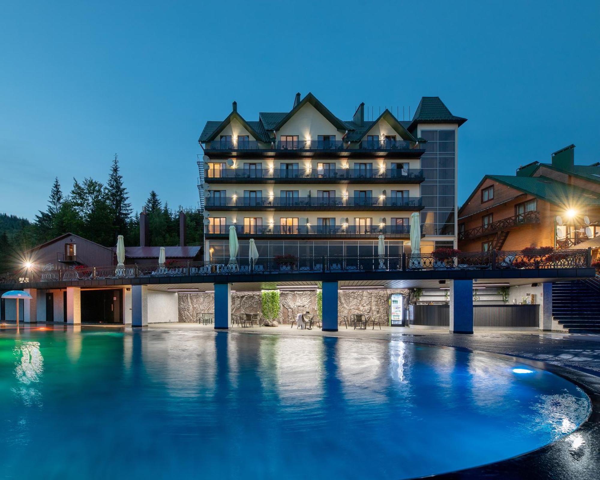 Hotel Podgorie Spa Bukovel Bagian luar foto