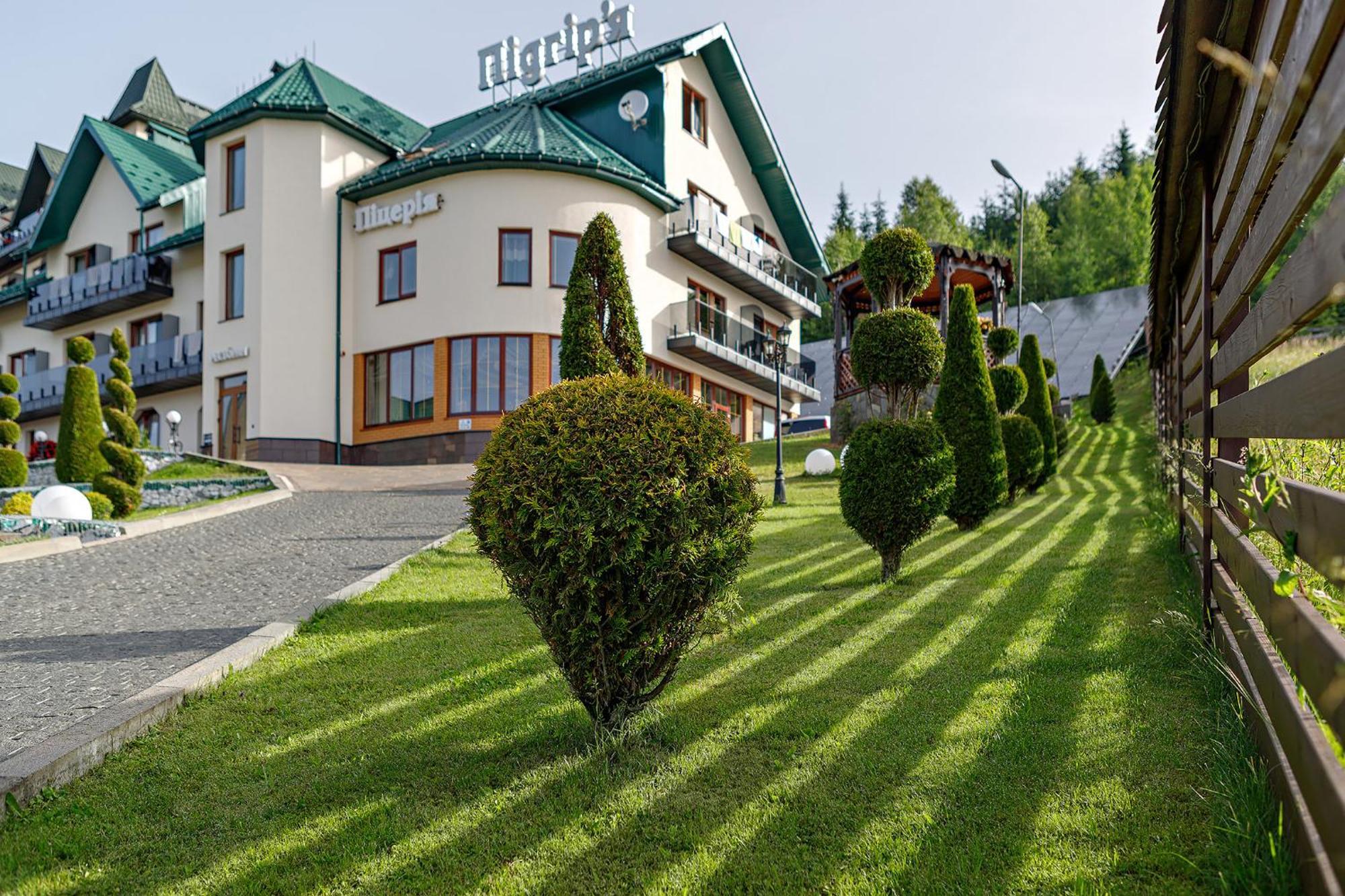 Hotel Podgorie Spa Bukovel Bagian luar foto